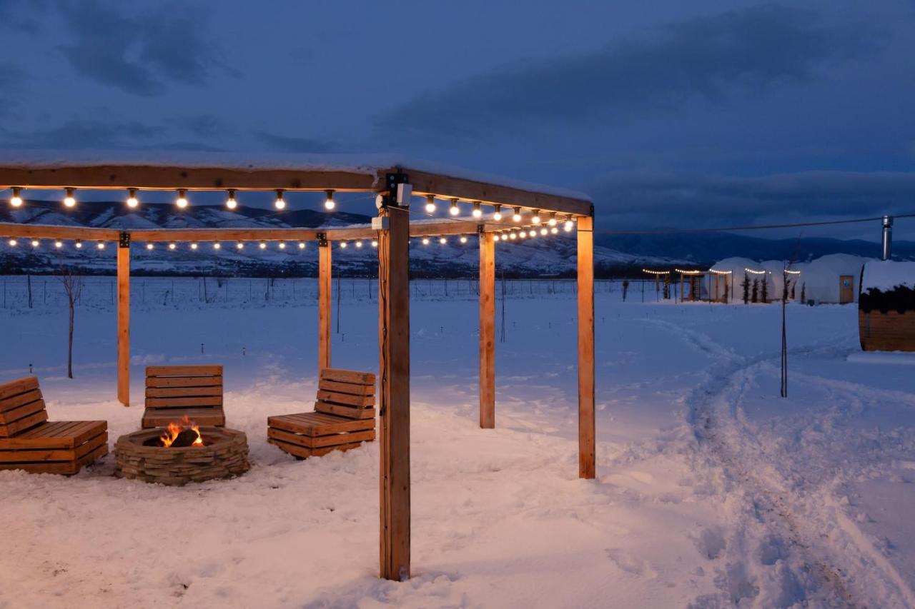 Jewelberry Glamping Hotel Tbilisi Mtsʼkhetʼa Exterior foto